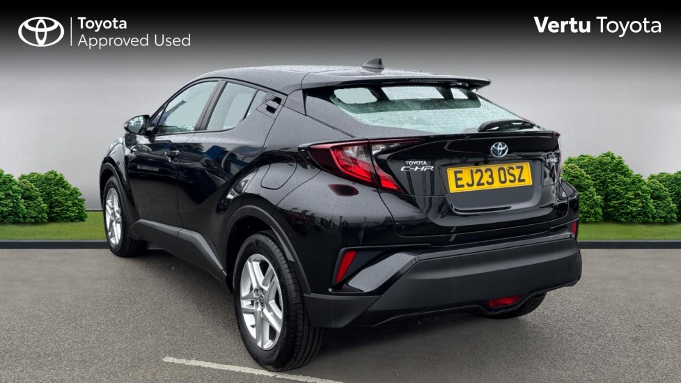 Toyota C-HR 1.8 Hybrid Icon 5dr CVT Hybrid Hatchback - Image 4