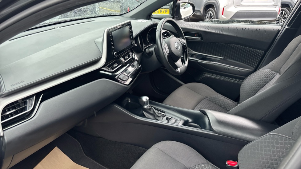 Toyota C-HR 1.8 Hybrid Icon 5dr CVT Hybrid Hatchback - Image 5