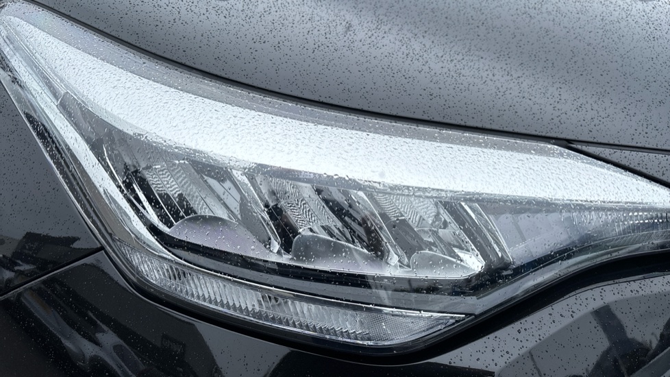 Toyota C-HR 1.8 Hybrid Icon 5dr CVT Hybrid Hatchback - Image 20