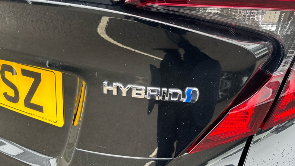 Toyota C-HR 1.8 Hybrid Icon 5dr CVT Hybrid Hatchback - Image 29