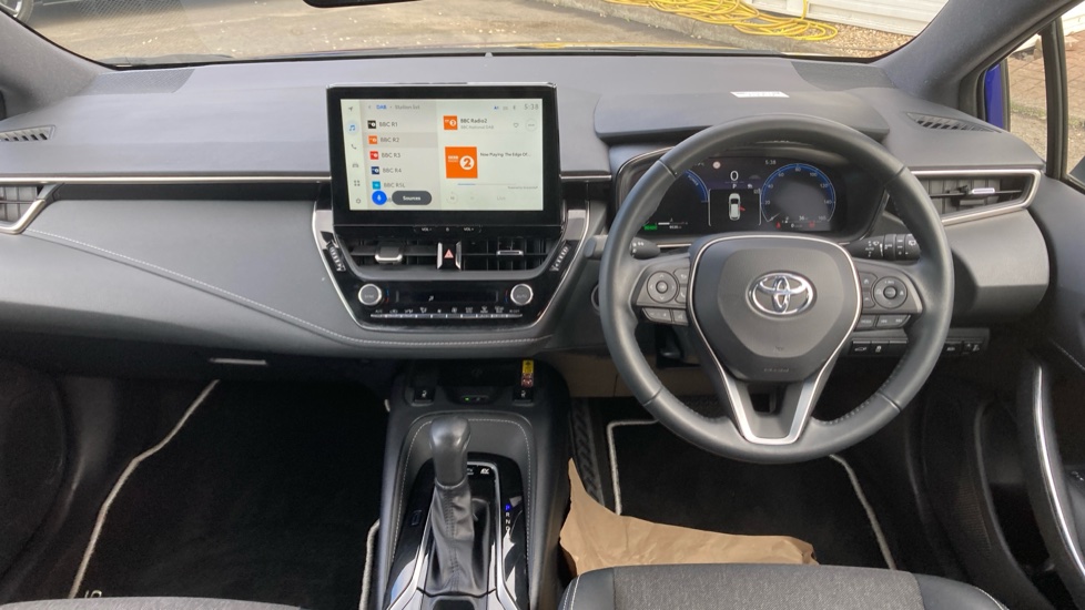 Toyota Corolla 1.8 Hybrid Design 5dr CVT Hybrid Estate - Image 6