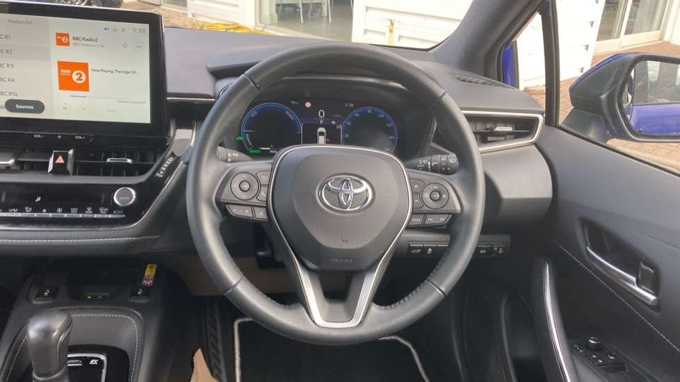 Toyota Corolla 1.8 Hybrid Design 5dr CVT Hybrid Estate - Image 7