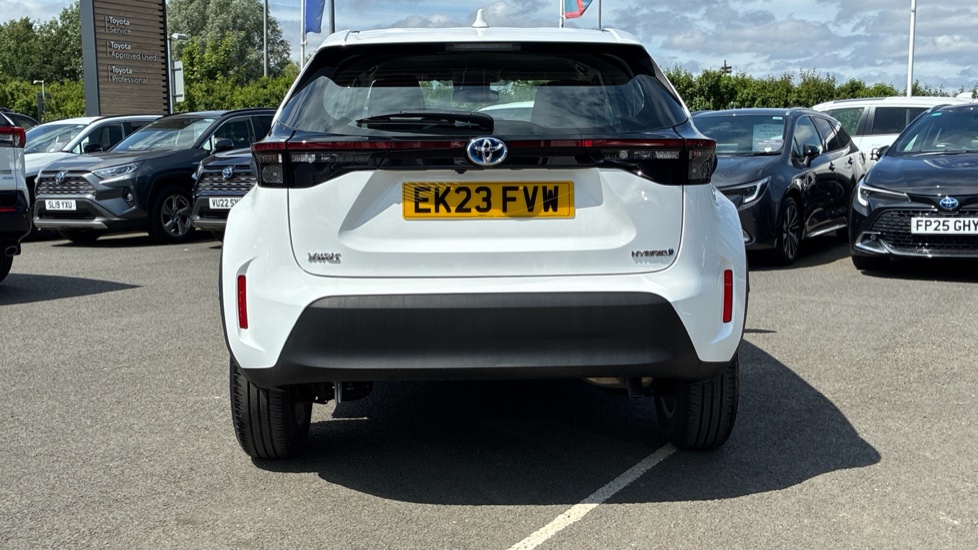 Toyota Yaris Cross 1.5 Hybrid Icon 5dr CVT Hybrid Estate - Image 26