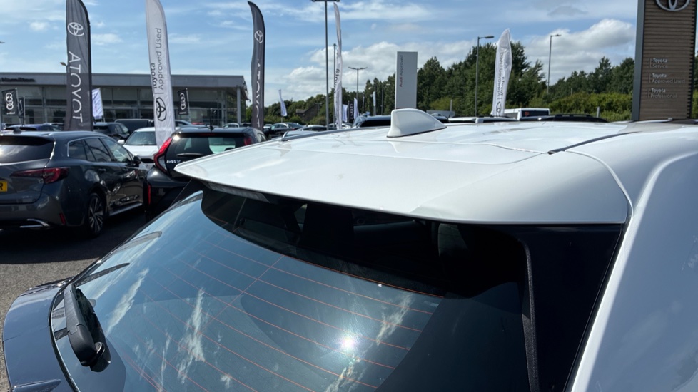 Toyota Yaris Cross 1.5 Hybrid Icon 5dr CVT Hybrid Estate - Image 29