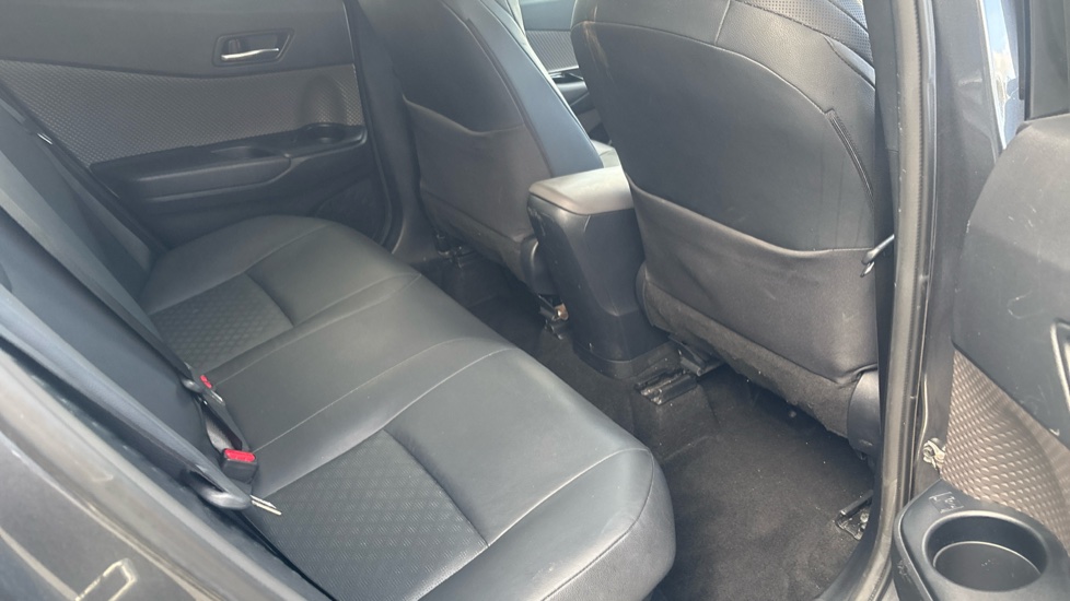 Toyota C-HR 1.8 Hybrid Excel 5dr CVT Hybrid Hatchback - Image 8