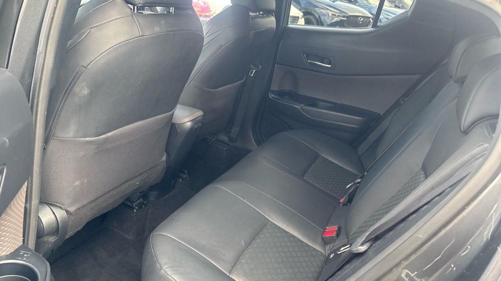 Toyota C-HR 1.8 Hybrid Excel 5dr CVT Hybrid Hatchback - Image 15
