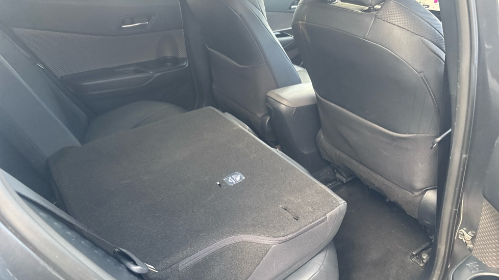 Toyota C-HR 1.8 Hybrid Excel 5dr CVT Hybrid Hatchback - Image 18