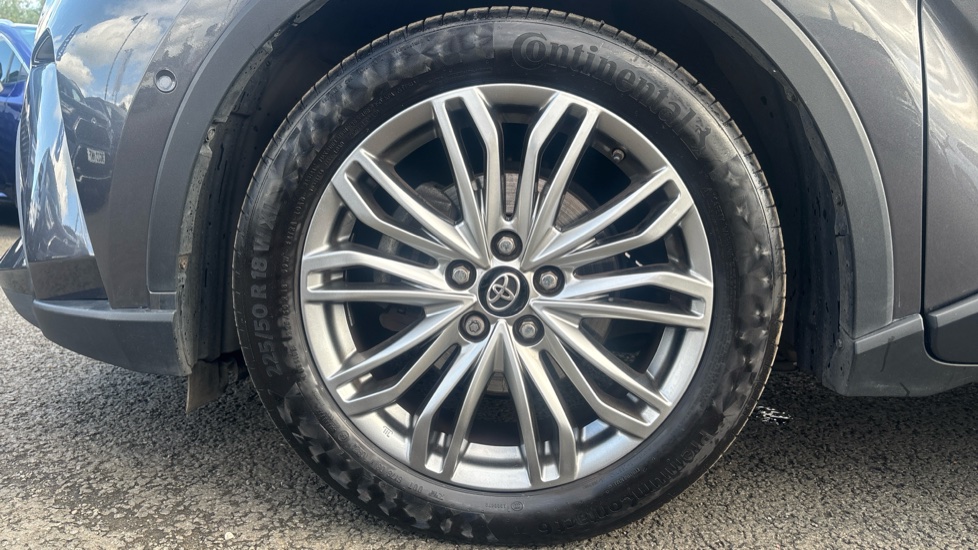 Toyota C-HR 1.8 Hybrid Excel 5dr CVT Hybrid Hatchback - Image 30