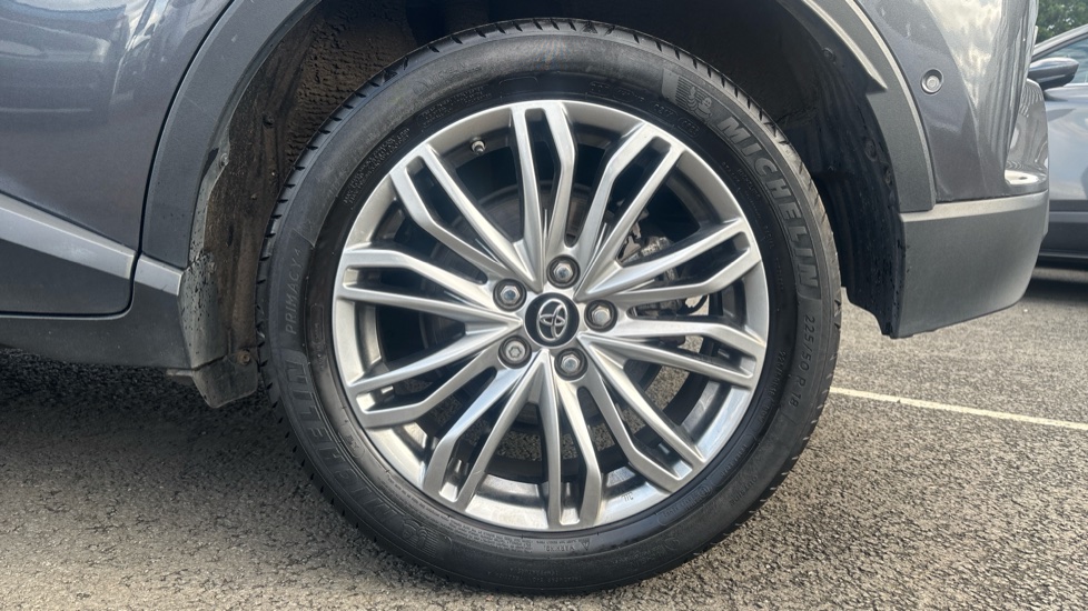 Toyota C-HR 1.8 Hybrid Excel 5dr CVT Hybrid Hatchback - Image 31