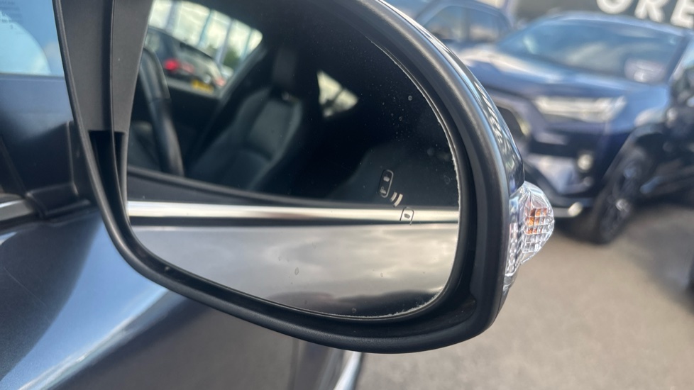 Toyota C-HR 1.8 Hybrid Excel 5dr CVT Hybrid Hatchback - Image 34