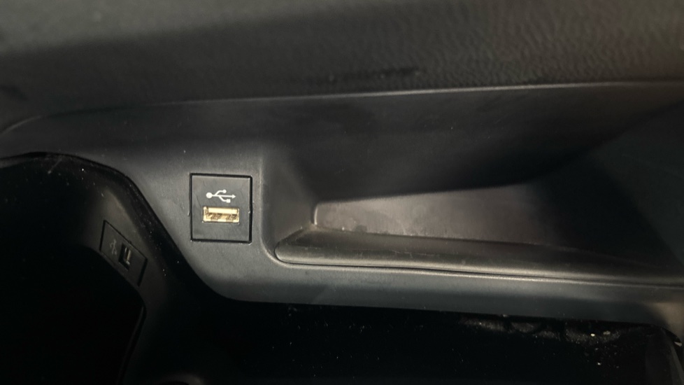 Toyota C-HR 1.8 Hybrid Excel 5dr CVT Hybrid Hatchback - Image 43