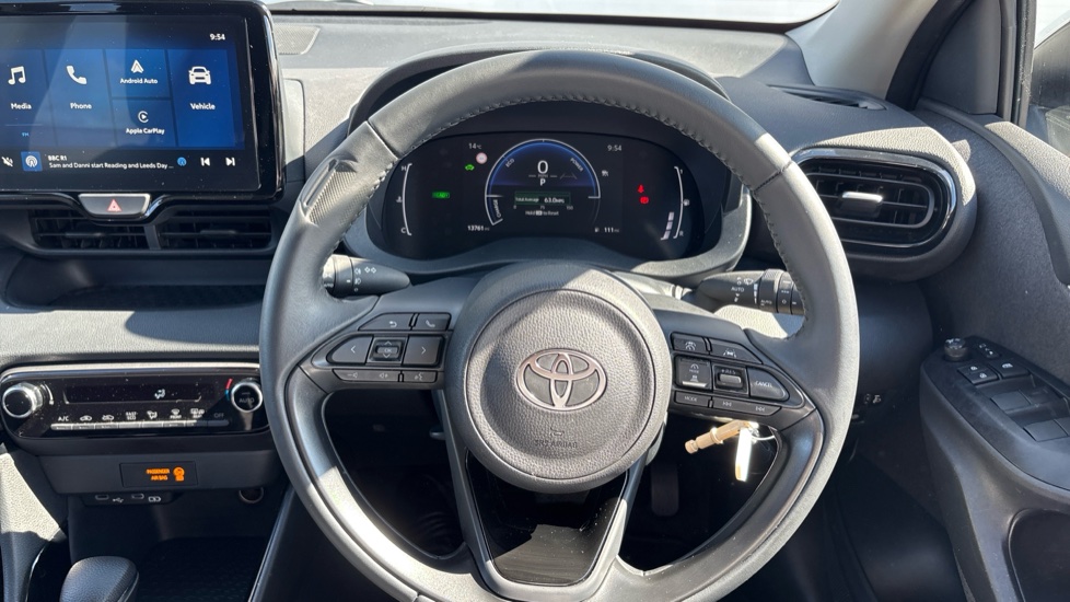 Toyota Yaris 1.5 Hybrid Design 5dr CVT Hybrid Hatchback - Image 7