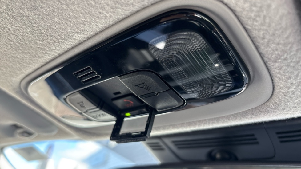 Toyota Yaris 1.5 Hybrid Design 5dr CVT Hybrid Hatchback - Image 19