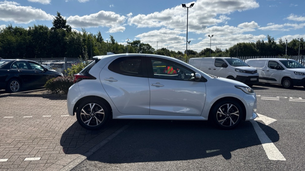 Toyota Yaris 1.5 Hybrid Design 5dr CVT Hybrid Hatchback - Image 23