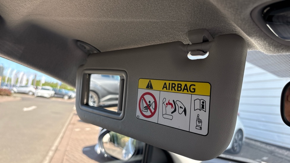 Toyota Yaris 1.5 Hybrid Design 5dr CVT Hybrid Hatchback - Image 30