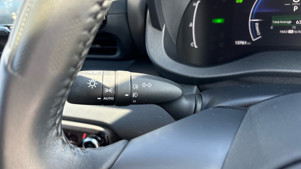 Toyota Yaris 1.5 Hybrid Design 5dr CVT Hybrid Hatchback - Image 42