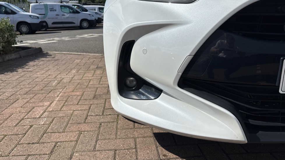 Toyota Yaris 1.5 Hybrid Design 5dr CVT Hybrid Hatchback - Image 54