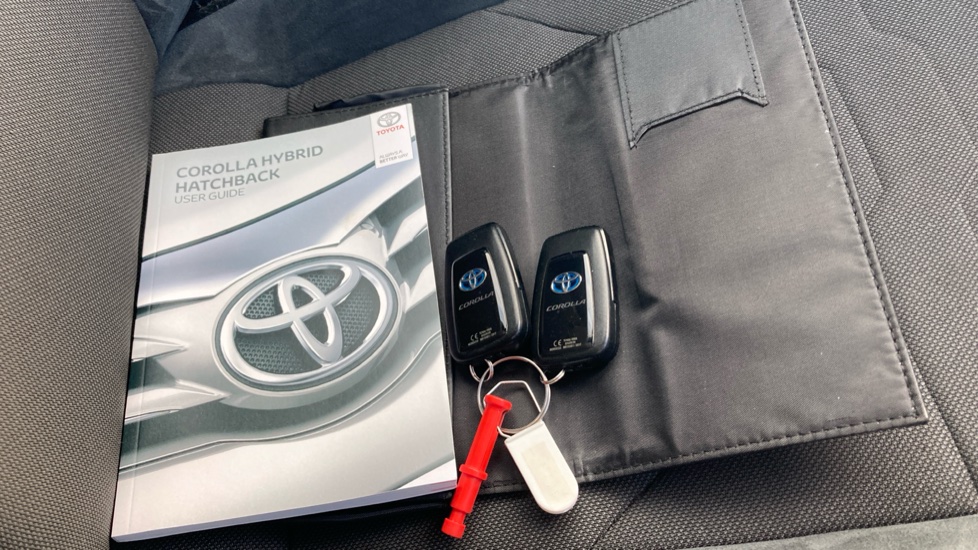 Toyota Corolla 2.0 VVT-i Hybrid Excel 5dr CVT Hybrid Hatchback - Image 27
