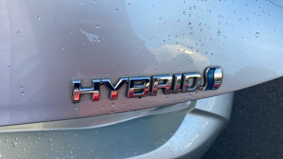 Toyota Corolla 2.0 VVT-i Hybrid Excel 5dr CVT Hybrid Hatchback - Image 29