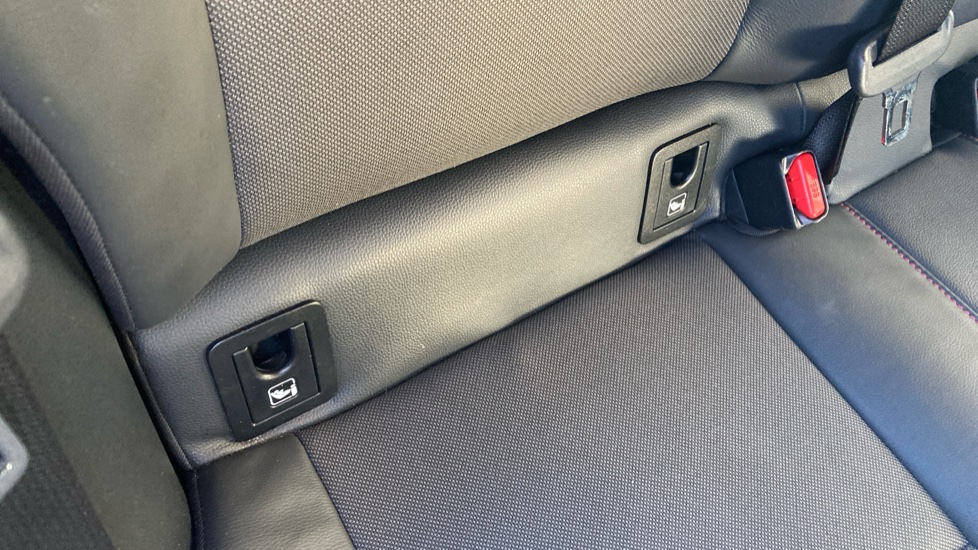 Toyota Corolla 2.0 VVT-i Hybrid Excel 5dr CVT Hybrid Hatchback - Image 35