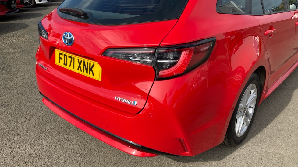 Toyota Corolla 1.8 VVT-i Hybrid Icon Tech 5dr CVT Hybrid Estate - Image 48