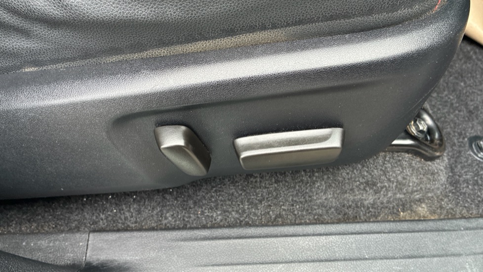 Toyota Hilux Diesel GR Sport D/Cab Pick Up 2.8 D-4D Auto - Image 19