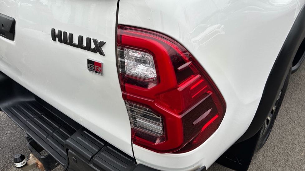 Toyota Hilux Diesel GR Sport D/Cab Pick Up 2.8 D-4D Auto - Image 21