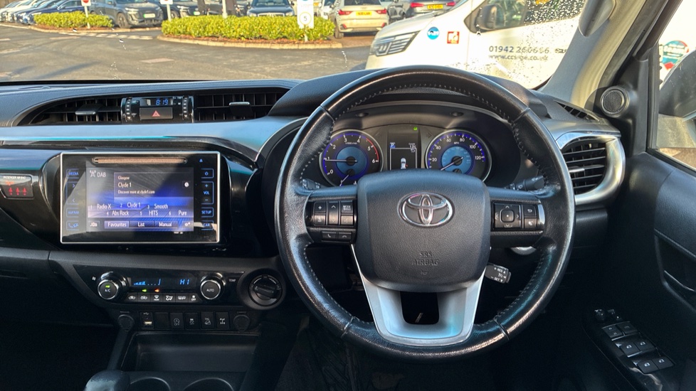 Toyota Hilux Diesel Invincible D/Cab Pick Up 2.4 D-4D Auto - Image 7