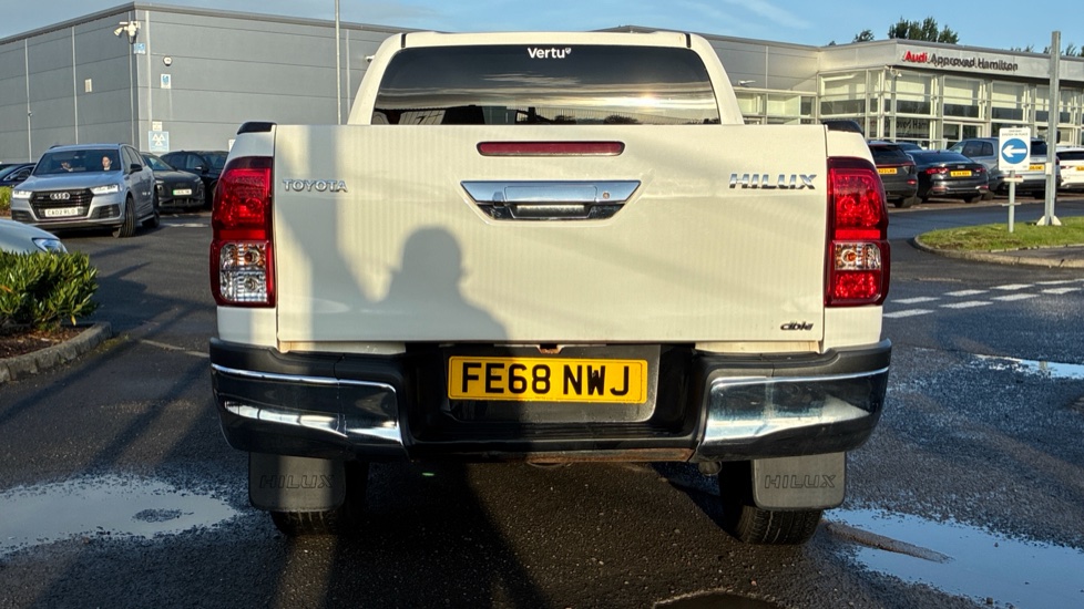 Toyota Hilux Diesel Invincible D/Cab Pick Up 2.4 D-4D Auto - Image 26