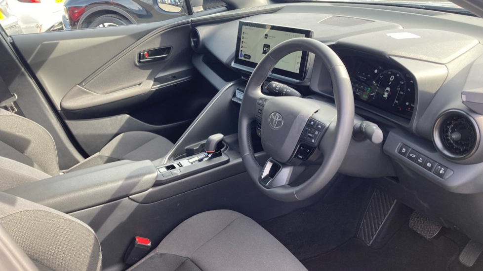 Toyota C-HR 2.0 PHEV Design 5dr CVT Hatchback - Image 12