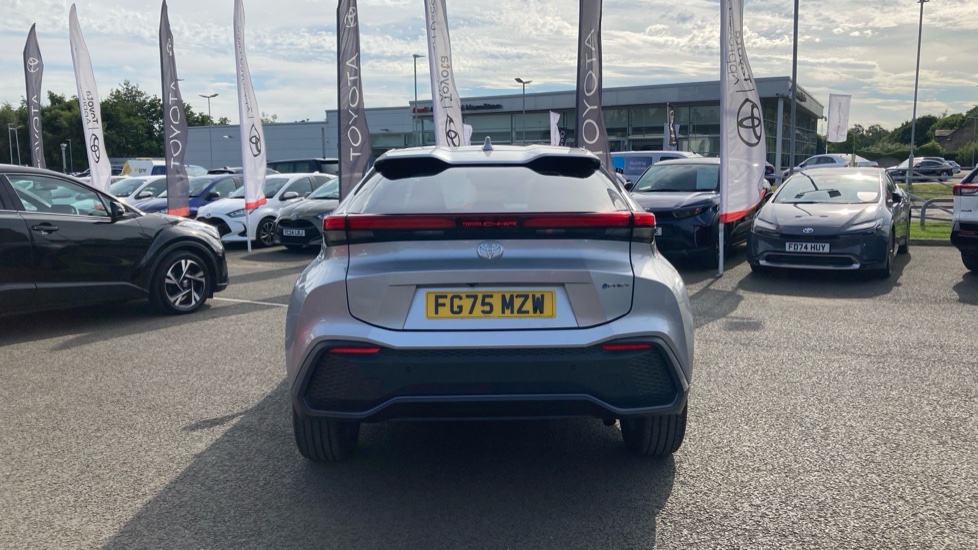 Toyota C-HR 2.0 PHEV Design 5dr CVT Hatchback - Image 26