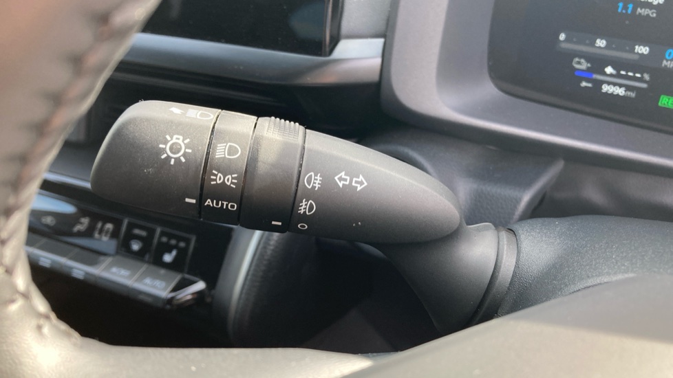 Toyota C-HR 2.0 PHEV Design 5dr CVT Hatchback - Image 41