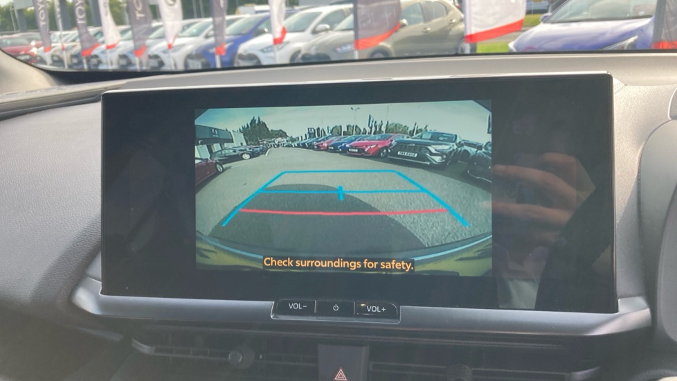 Toyota C-HR 2.0 PHEV Design 5dr CVT Hatchback - Image 56