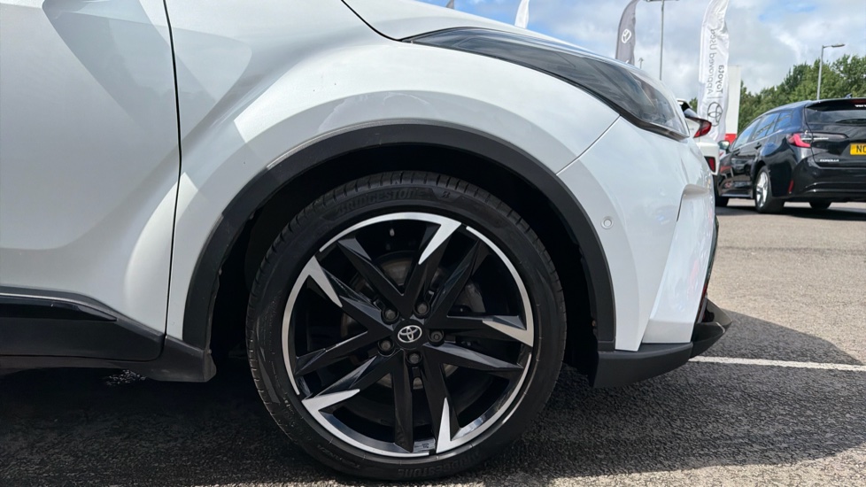 Toyota C-HR 1.8 Hybrid GR Sport 5dr CVT Hybrid Hatchback - Image 25