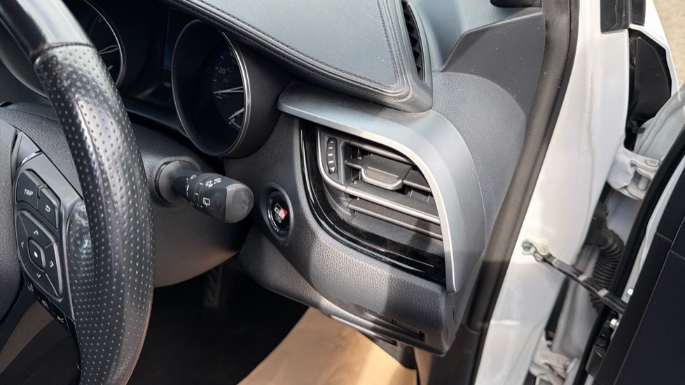 Toyota C-HR 1.8 Hybrid GR Sport 5dr CVT Hybrid Hatchback - Image 29