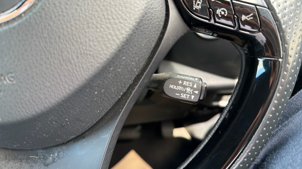 Toyota C-HR 1.8 Hybrid GR Sport 5dr CVT Hybrid Hatchback - Image 32