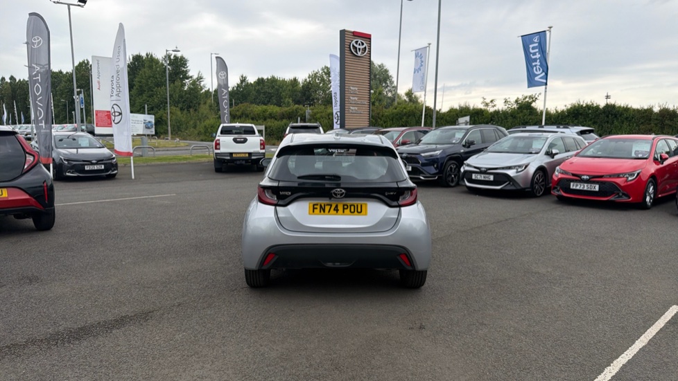 Toyota Yaris 1.5 Hybrid Icon 5dr CVT Hybrid Hatchback - Image 26