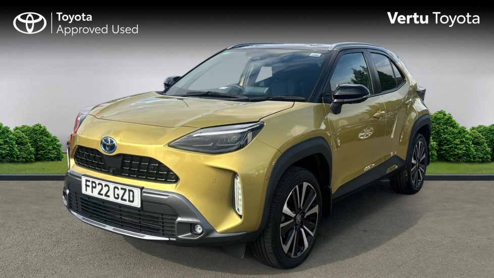 Toyota Yaris Cross 1.5 Hybrid Premiere Edition 5dr CVT Hybrid Estate - Image 3