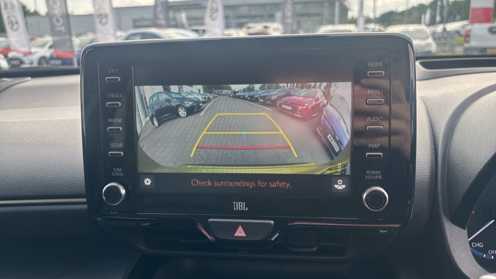 Toyota Yaris Cross 1.5 Hybrid Premiere Edition 5dr CVT Hybrid Estate - Image 47