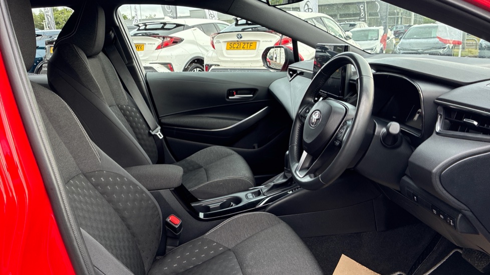 Toyota Corolla 1.8 Hybrid Icon 5dr CVT Hybrid Estate - Image 12