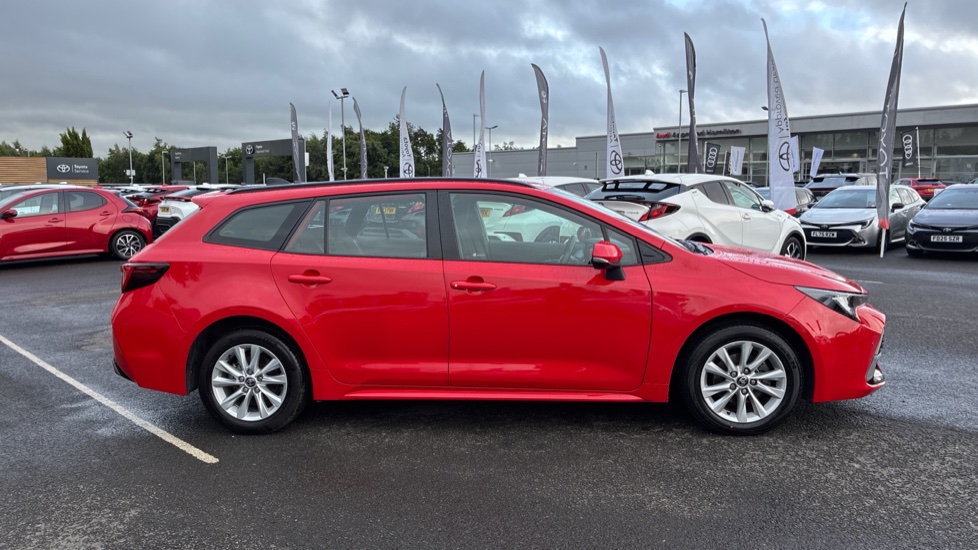 Toyota Corolla 1.8 Hybrid Icon 5dr CVT Hybrid Estate - Image 23