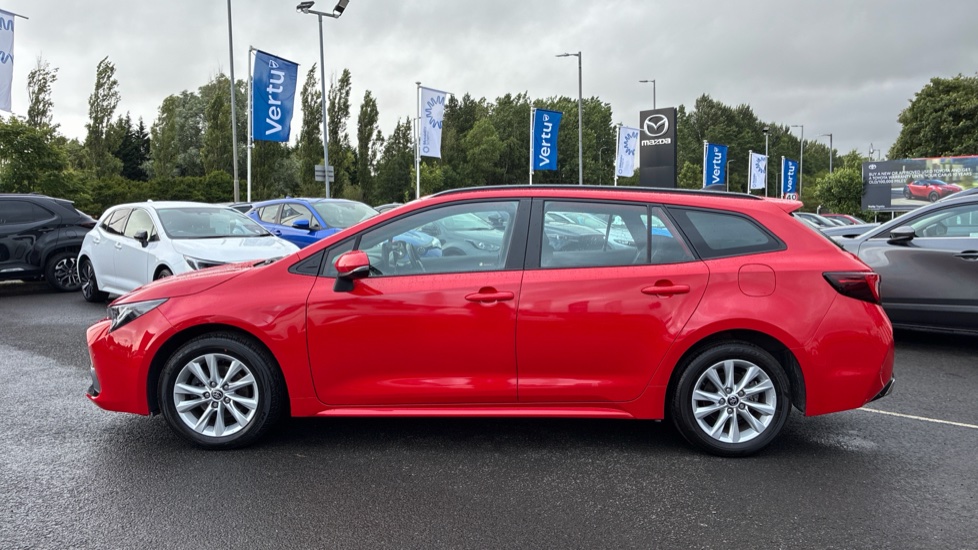 Toyota Corolla 1.8 Hybrid Icon 5dr CVT Hybrid Estate - Image 24