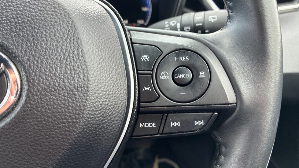 Toyota Corolla 1.8 Hybrid Icon 5dr CVT Hybrid Estate - Image 30