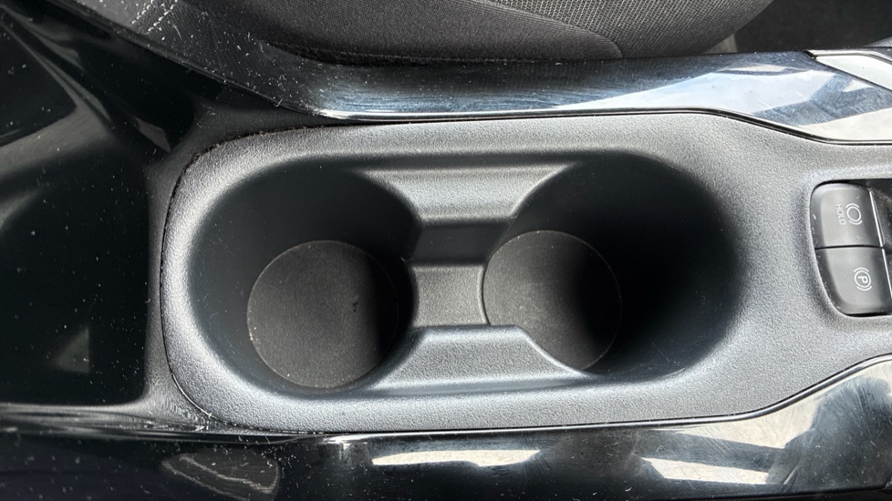 Toyota Corolla 1.8 Hybrid Icon 5dr CVT Hybrid Estate - Image 39