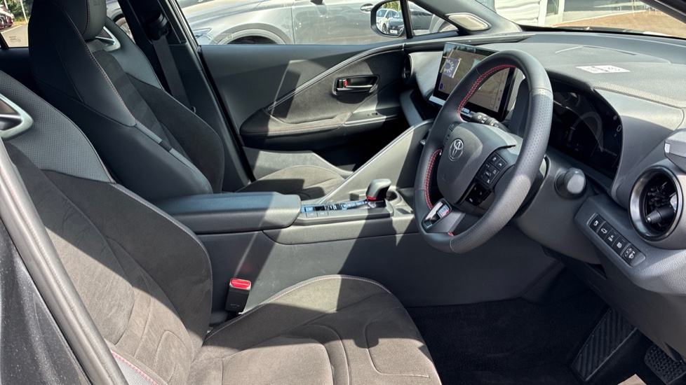 Toyota C-HR 2.0 PHEV GR Sport 5dr CVT Hatchback - Image 12