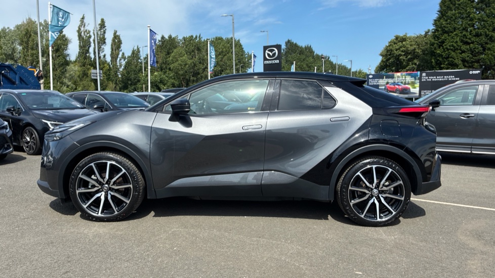 Toyota C-HR 2.0 PHEV GR Sport 5dr CVT Hatchback - Image 24