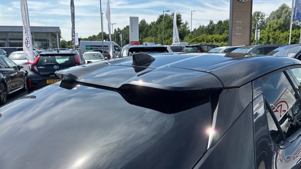Toyota C-HR 2.0 PHEV GR Sport 5dr CVT Hatchback - Image 31