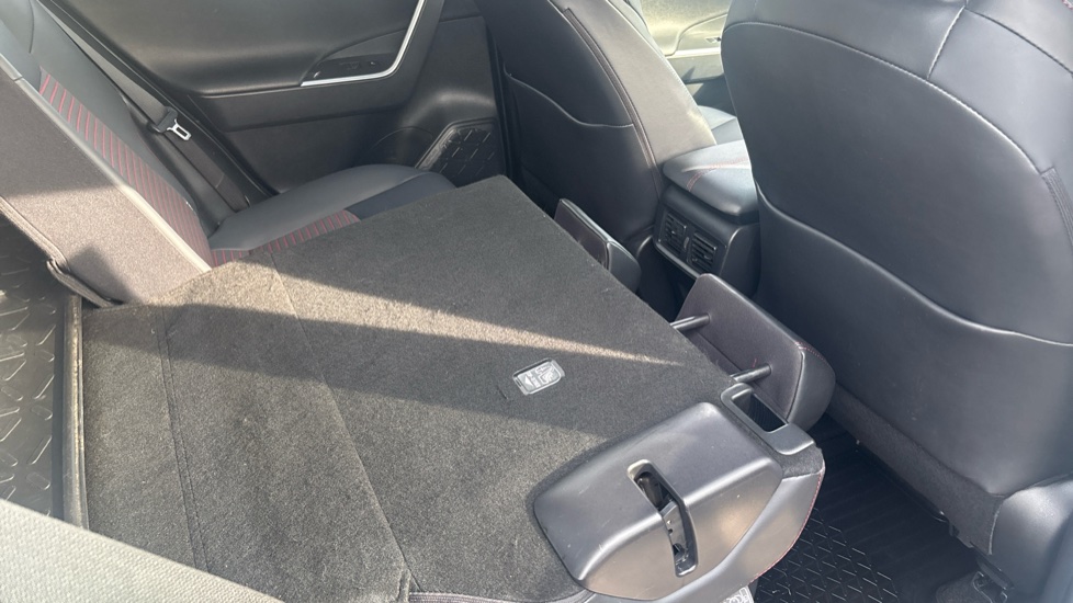 Toyota RAV4 2.5 PHEV Dynamic 5dr CVT Estate - Image 18