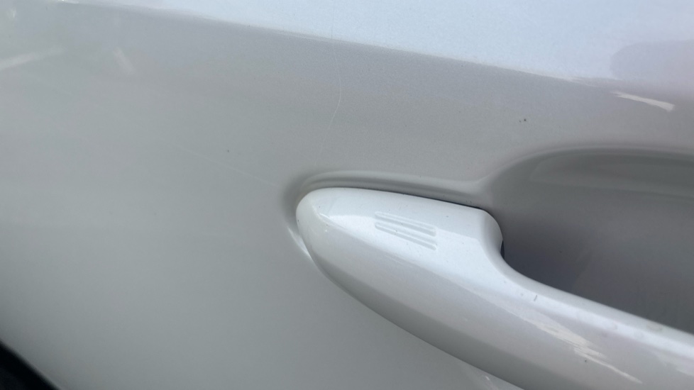 Toyota RAV4 2.5 PHEV Dynamic 5dr CVT Estate - Image 32