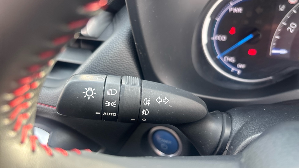 Toyota RAV4 2.5 PHEV Dynamic 5dr CVT Estate - Image 40